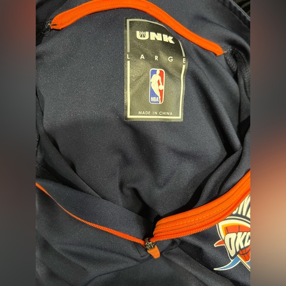 NBA OKC THUNDER  Mens Long Sleeve pullover Size Large - Picture 5 of 7